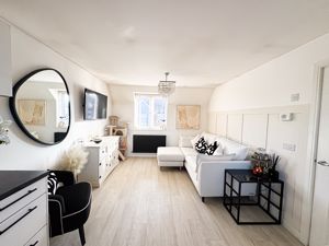Lounge- click for photo gallery